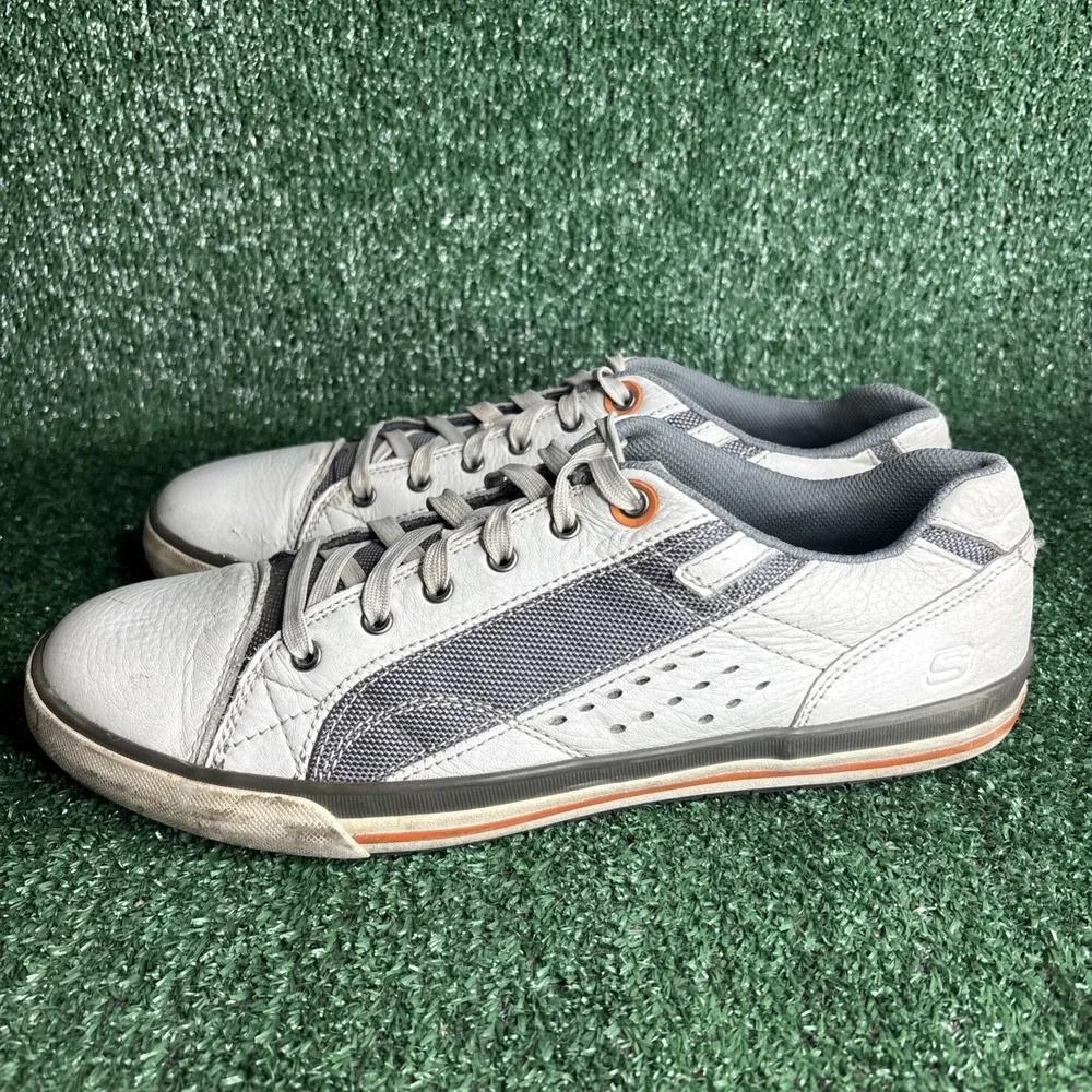 Skechers item you